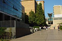  UNSW walkway